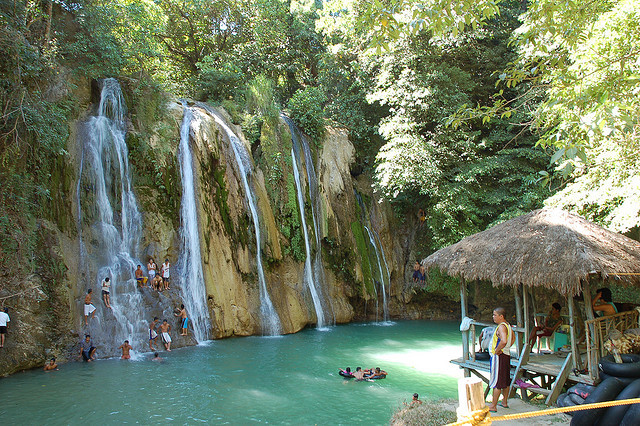 visitheworld:Tourists at Daranak Falls, Rizal Province, Philippines